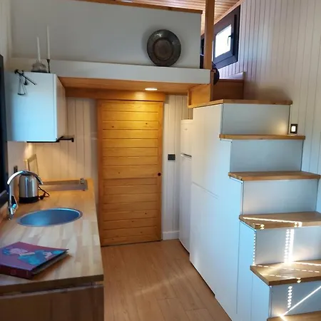 Defneland Daphne * Ildiri